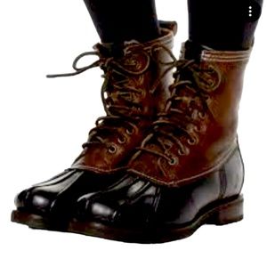 Frye Veronica Duck Boots.  Shearling lined Size 8.5